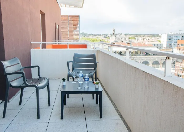 Twenty Business Flats Nimes Trigone